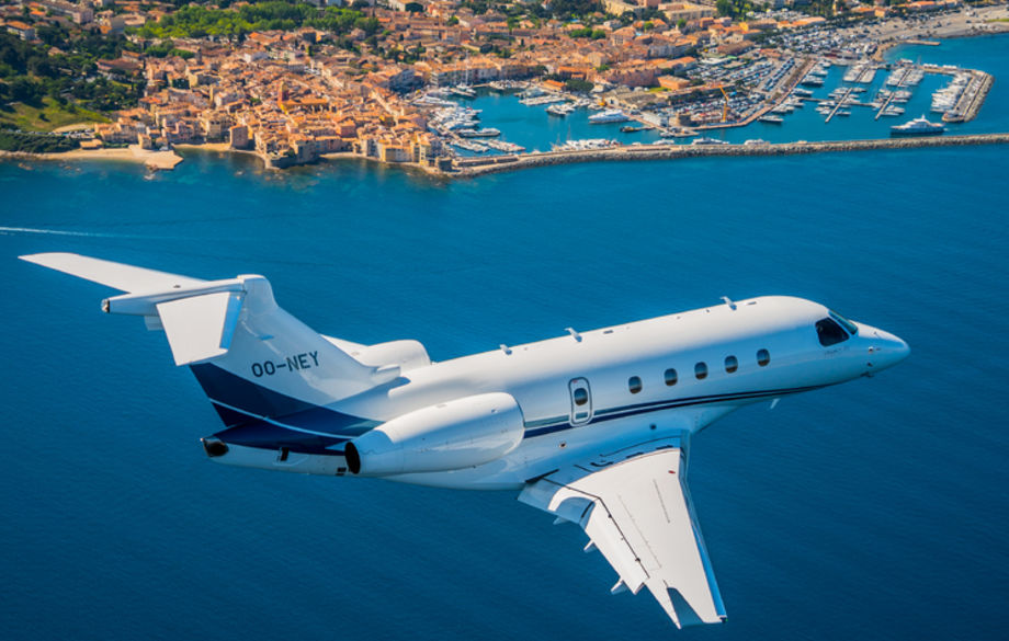 ASL establishes a summer base in St Tropez with the Legacy 450